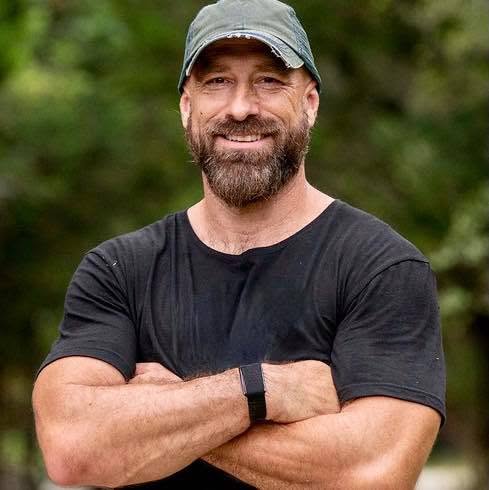 Headshot of Will, retired U.S. Navy SEAL Senior Chief and executive coach